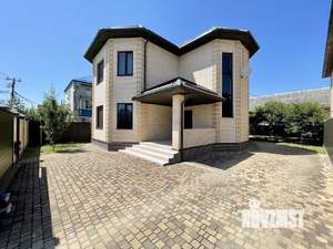 Дом 170м&sup2;, 2-этажный, участок 4 сот.  