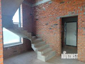 Коттедж 170м², 2-этажный, участок 5 сот.  