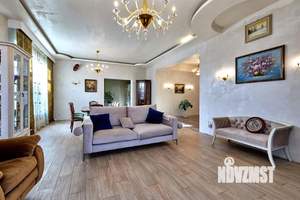 Дом 230м², 1-этажный, участок 7 сот.  