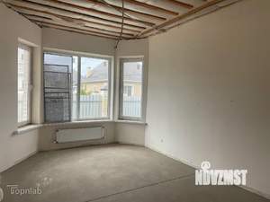 Дом 100м&sup2;, 2-этажный, участок 3 сот.  