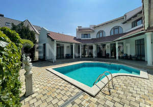 Дом 400м², 2-этажный, участок 8 сот.  