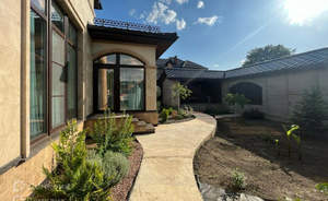 Дом 300м&sup2;, 2-этажный, участок 9 сот.  