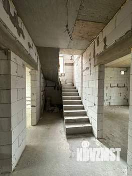 Дом 145м&sup2;, 2-этажный, участок 4 сот.  