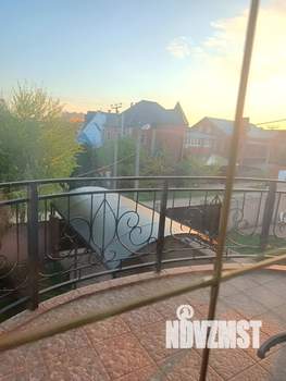 Дом 658м&sup2;, 2-этажный, участок 7 сот.  