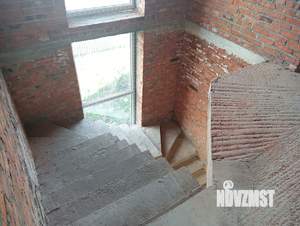 Коттедж 170м², 2-этажный, участок 5 сот.  