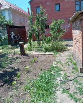 Дом 330м&sup2;, 3-этажный, участок 6 сот.  