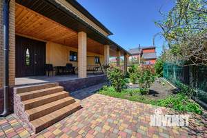 Дом 267м&sup2;, 2-этажный, участок 6 сот.  