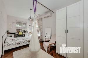 Дом 250м&sup2;, 2-этажный, участок 6 сот.  