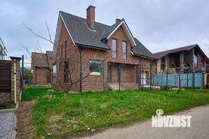 Дом 202м&sup2;, 2-этажный, участок 5 сот.  