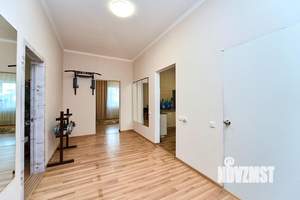 Дом 195м², 2-этажный, участок 12 сот.  