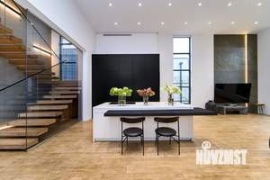 Дом 324м², 2-этажный, участок 8 сот.  