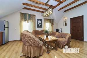 Дом 350м², 2-этажный, участок 11 сот.  