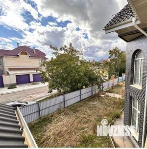 Дом 1500м&sup2;, 3-этажный, участок 16 сот.  