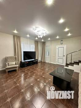 Таунхаус 180м², 3-этажный, участок 3 сот.  