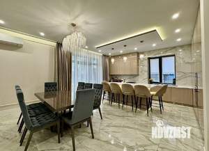 Дом 300м&sup2;, 2-этажный, участок 6 сот.  