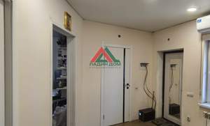 Дом 100м&sup2;, 2-этажный, участок 3 сот.  