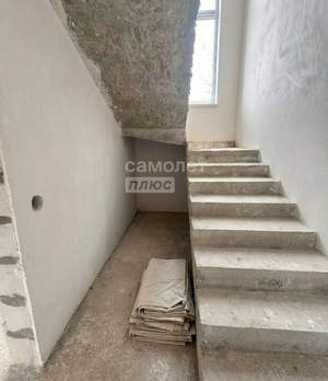 Дом 153м&sup2;, 2-этажный, участок 4 сот.  