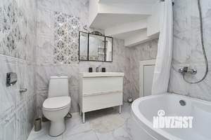 Дом 140м&sup2;, 2-этажный, участок 4 сот.  