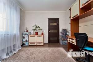 Дом 164м², 2-этажный, участок 4 сот.  
