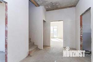 Дом 151м&sup2;, 2-этажный, участок 4 сот.  