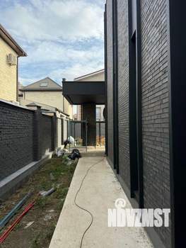 Дом 300м&sup2;, 2-этажный, участок 6 сот.  