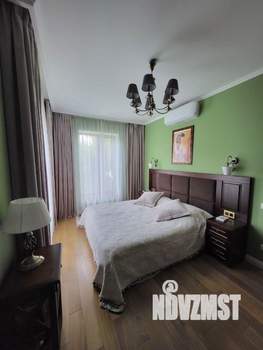 Коттедж 326м&sup2;, 3-этажный, участок 10 сот.  