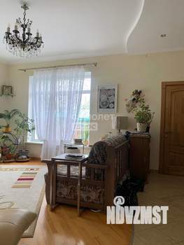 Дом 224м², 2-этажный, участок 5 сот.  