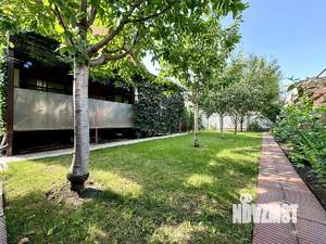 Дом 135м&sup2;, 2-этажный, участок 4 сот.  