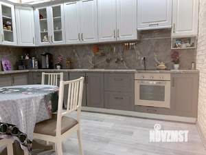 Дом 142м&sup2;, 2-этажный, участок 6 сот.  