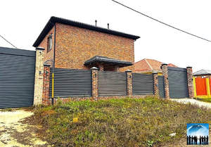 Дом 132м&sup2;, 2-этажный, участок 4 сот.  