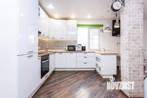 Дом 95м², 2-этажный, участок 4 сот.  