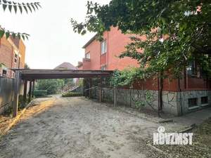 Дом 377м&sup2;, 3-этажный, участок 8 сот.  