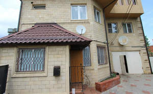 Дом 204м&sup2;, 3-этажный, участок 4 сот.  