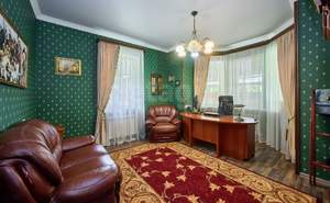 Дом 275м², 3-этажный, участок 6 сот.  
