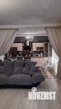 Дом 320м², 2-этажный, участок 10 сот.  