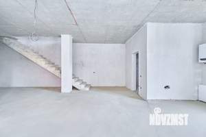 Таунхаус 148м&sup2;, 3-этажный, участок 12 сот.  