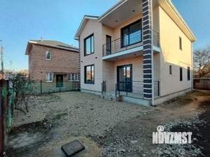 Дом 162м&sup2;, 2-этажный, участок 3 сот.  