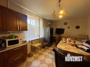 Дом 208м², 2-этажный, участок 8 сот.  