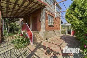 Дом 134м&sup2;, 2-этажный, участок 4 сот.  