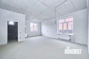 Таунхаус 148м&sup2;, 3-этажный, участок 12 сот.  