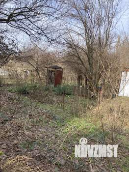 Дом 20м&sup2;, 2-этажный, участок 10 сот.  