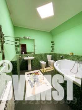 Дом 250м², 2-этажный, участок 10 сот.  