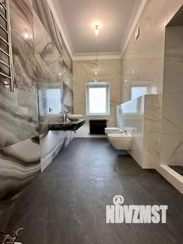 Дом 550м², 2-этажный, участок 11 сот.  