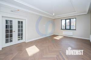 Дом 261м², 2-этажный, участок 9 сот.  