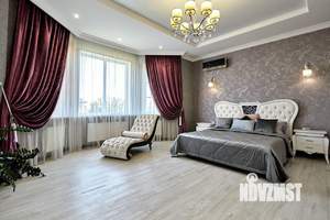 Дом 242м&sup2;, 2-этажный, участок 6 сот.  