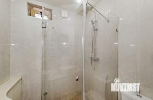 Дом 160м&sup2;, 2-этажный, участок 4 сот.  