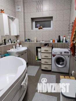 Дом 230м², 2-этажный, участок 10 сот.  