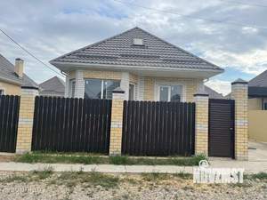 Дом 100м&sup2;, 2-этажный, участок 3 сот.  