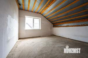 Дом 170м&sup2;, 2-этажный, участок 4 сот.  