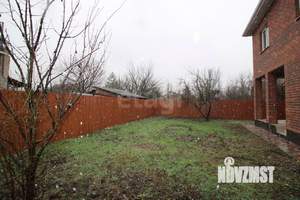 Дом 187м&sup2;, 2-этажный, участок 4 сот.  